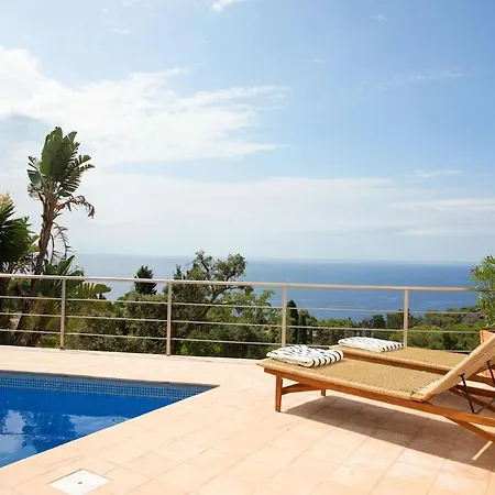 Romantic Sea Views On The Costa Brava 빌라
